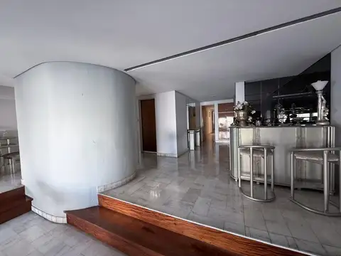 Departamento en Venta de 6 ambientes