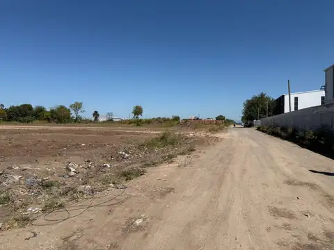 Avenida de los Inmigrantes esquina calle Quiroga