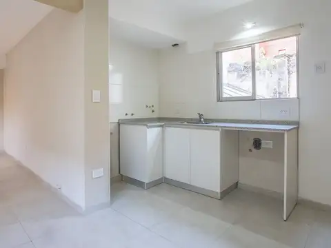 Depto Tipo Casa en Venta en Republica De La Sexta, USD 95.000