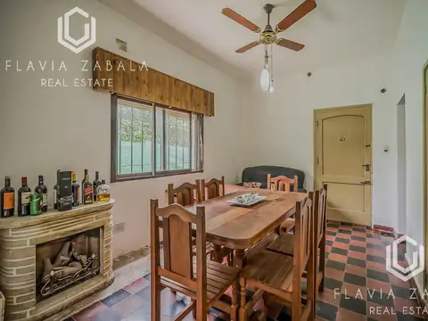 Casa en Venta con 1 cochera