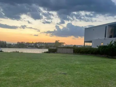 Terreno en Venta en Troncos del Talar, USD 760.000