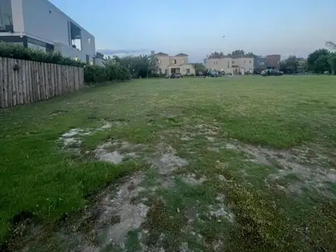 Terreno en Venta en Troncos del Talar, USD 760.000