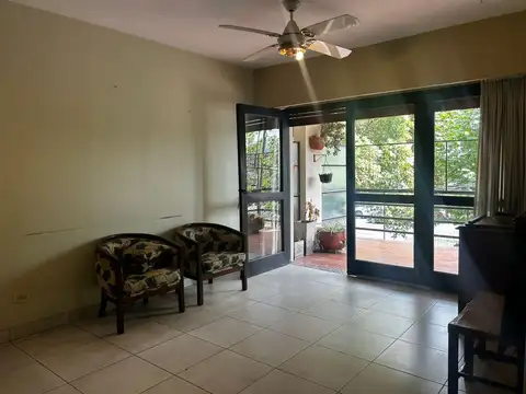 Tres Cerritos. Av. Reyes Católicos 1500