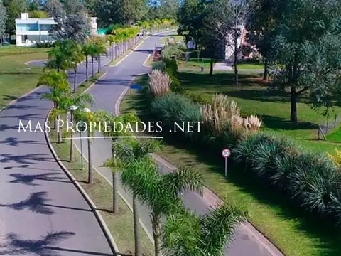 Terreno en Venta en Terralagos, USD 262.700