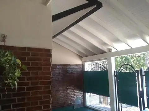 Casa en Venta en Berazategui, USD 119.000