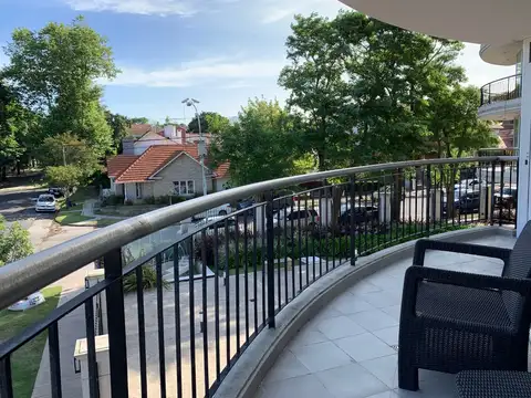 Departamento en Venta en Zona Guemes, USD 380.000