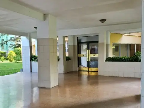 Escalada De San Martin 1600, Piso 1