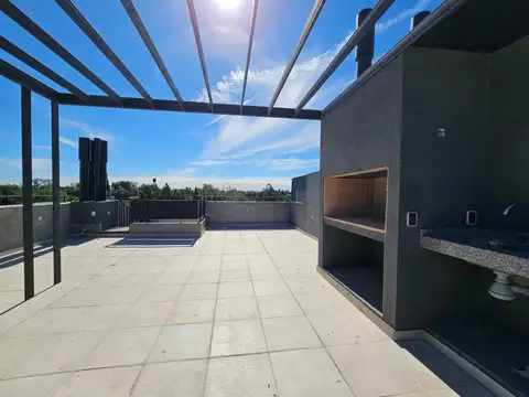 Venta Funes Barrio Cerrado 8 Sauces Departamento 1 Dormitorio Terraza Exclusiva Parrillero y Cochera