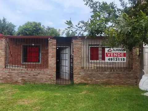 Venta | Casa | 1 Dormitorio | Cochera | Granadero Baigorria | Apta crédito