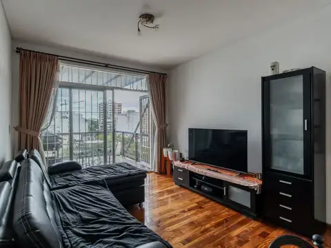 EXCLUSIVO PISO DE 3 AMB CON BALCON EN CABALLITO