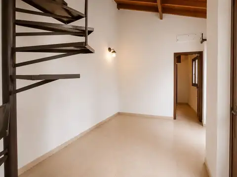 Depto Tipo Casa en Venta 36 años