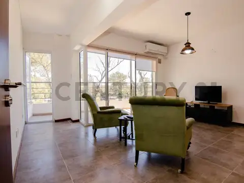 Venta Departamento de 2 Dormitorios con balcón y cochera en Abasto, Rosario