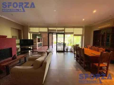 Casa 5 ambientes con 3 baños