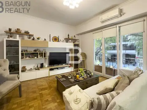 Departamento de 4 ambientes con cochera móvil y baulera en venta en Palermo