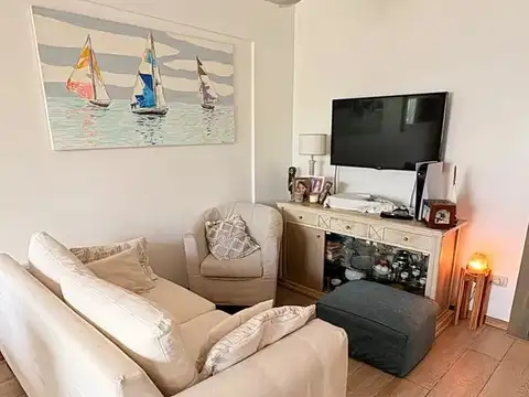 Depto Tipo Casa 2 ambientes con 1 baño