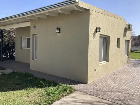 Casa en Alquiler en Roldan, $ 800.000
