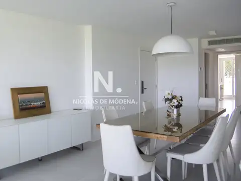 Departamento 4 ambientes con 3 baños
