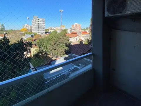 Departamento en Alquiler en Ituzaingo Norte, $ 800.000