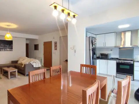 25 De Mayo 200, Piso 1