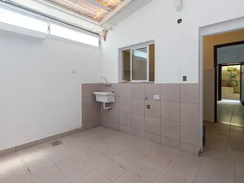 Depto Tipo Casa en Alquiler de 3 ambientes