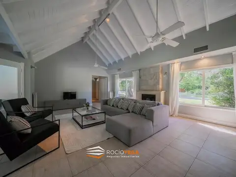 Casa en Venta en San Diego Country Club, USD 470.000