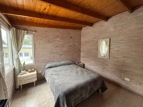 Casa en Venta con 4 cocheras