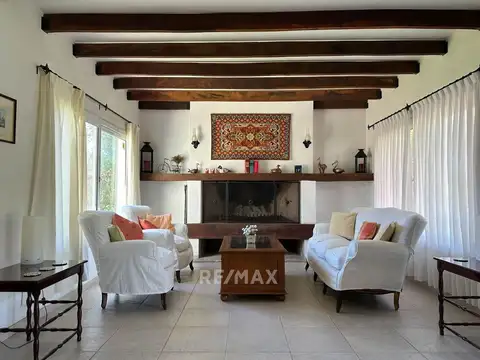 Casa en Venta con 1 cochera