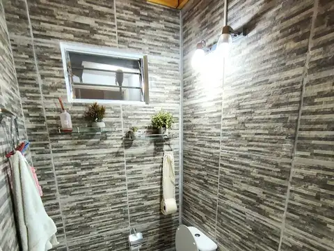 Hotel en Venta en Villa Lynch, USD 160.000