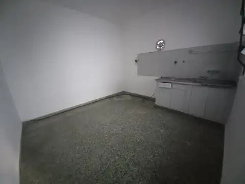Depto Tipo Casa en Alquiler en Villa Bonich, $ 490.000