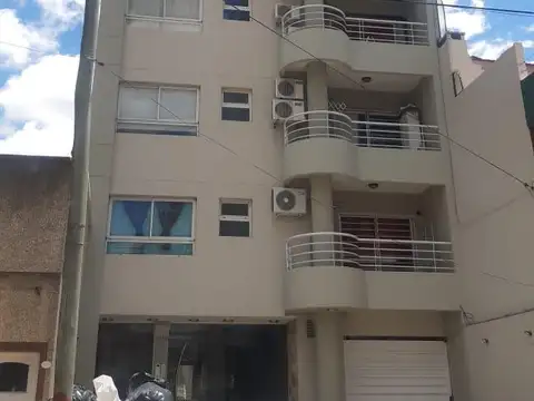 Depto 2 amb con cochera en venta lanús oeste