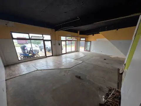 Alquiler local comercial Sobre varetto SDP (UNICO)