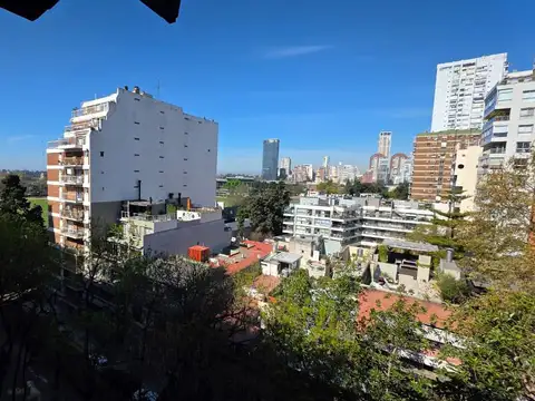 Venta departamento monoambiente con balcón al frente, en Las Cañitas