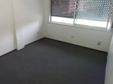 Depto de 120m² con 3 Dorm. en Alquiler en Ramos Mejia centro