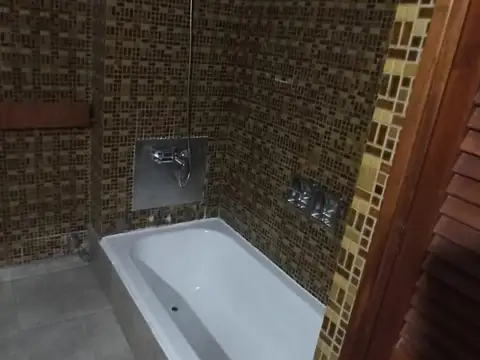 Departamento en Alquiler en Ramos Mejia, $ 1.400.000