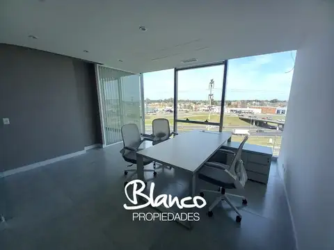 Oficina en Venta en Pilar, USD 260.000