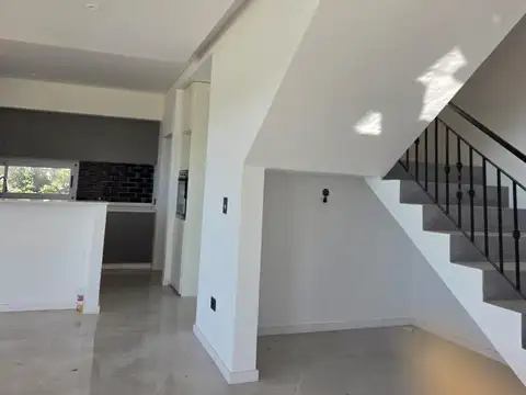 NVR OPORTUNIDAD CASA EN VENTA SAN SEBASTIAN AREA 5 
