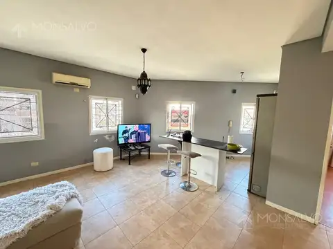 Casa 3 ambientes con 1 baño