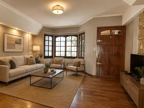 Villa Luro: Venta PH tipo casa 4 amb gran cochera, patio y parrilla | Sin expensas | Apto crédito