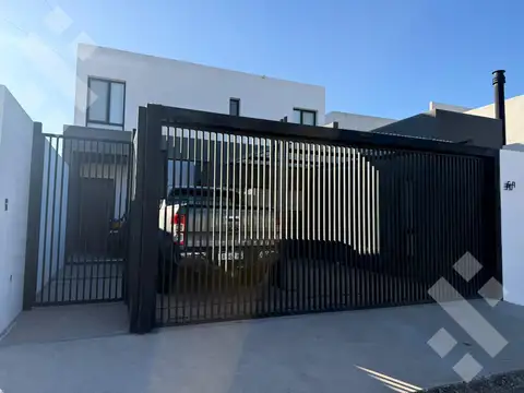 Casa en Venta en Neuquen, Confluencia