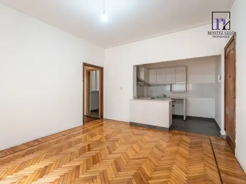 Departamento en venta de 2 amb con dependencia en la mejor zona de Caballito