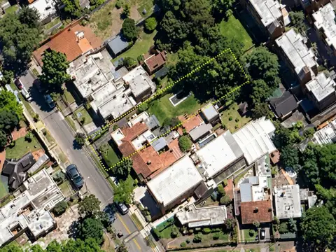 Vendo Casa en Malvin 4 Dormitorios Con Piscina