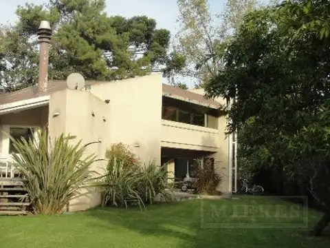 Moderna casa en venta en Olivos Golf Club, Colectora Panamericana Km 32, Pablo Nogues