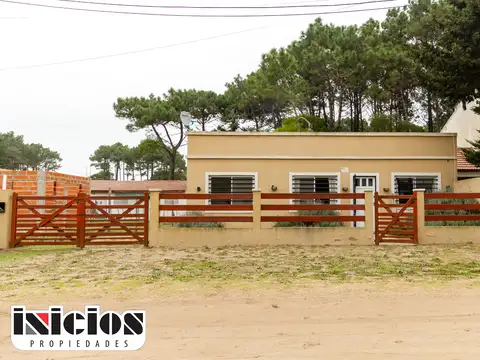 Casa Sola en Lote en Nueva Atlantis - C1134