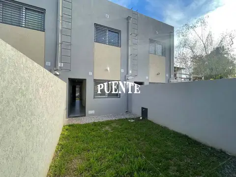 Depto Tipo Casa en Venta 5 años