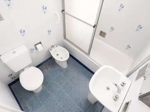 VENTA SEMIPISO DE 4 AMB EN BOEDO APTO CREDITO