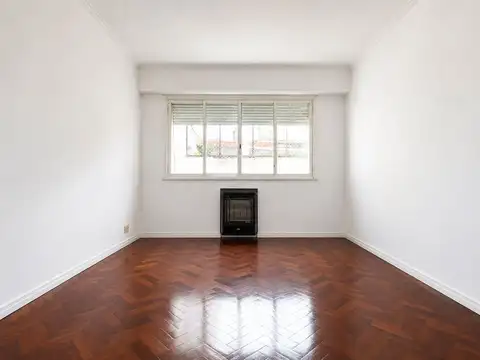 VENTA SEMIPISO DE 4 AMB EN BOEDO APTO CREDITO