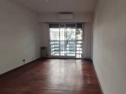 José Hernández 1400