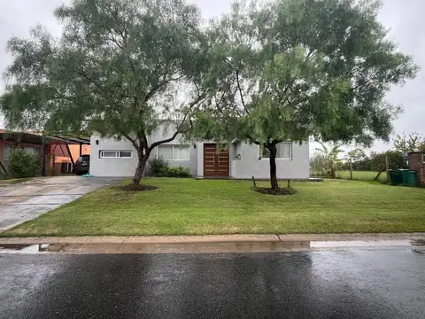 CASA EN VENTA EN SAN SEBASTIAN A LA LAGUNA