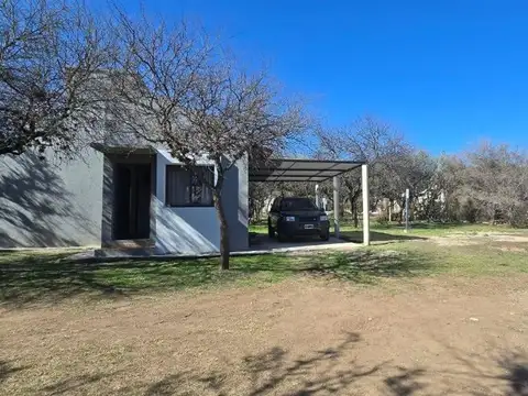 Casa 3 ambientes con 2 baños