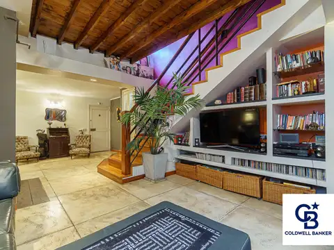 Depto Tipo Casa 4 ambientes con 2 baños